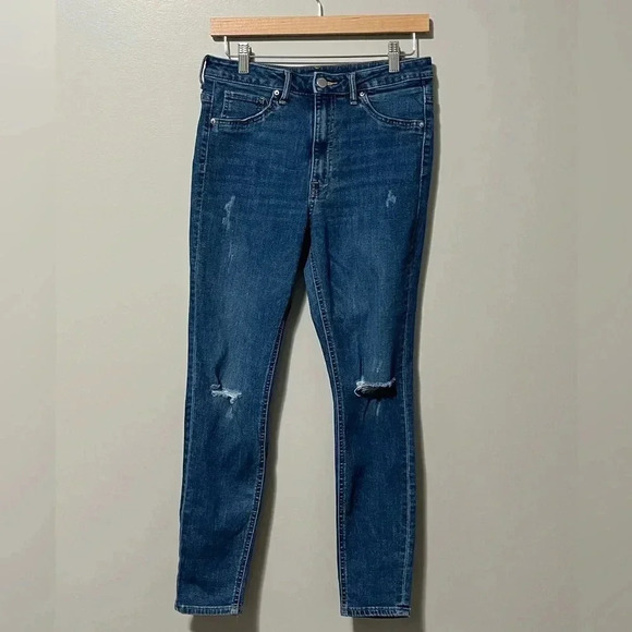 H&M Ultra High Waist  Ankle Length Curvy Jegging Jeans Medium Wash - Picture 1 of 10